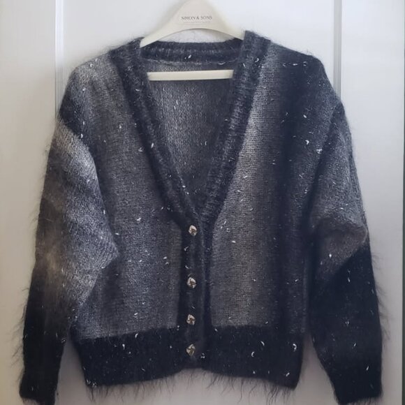 Handmade Sweaters - EUC women's handmade sweater Medium